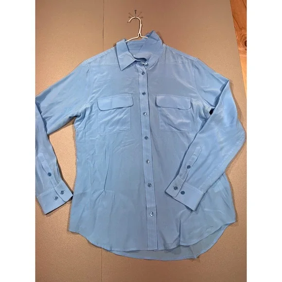 Equipment Femme Blue 100% Silk Long Sleeve Button Down Blouse Q23-E231 Size M - Picture 1 of 10